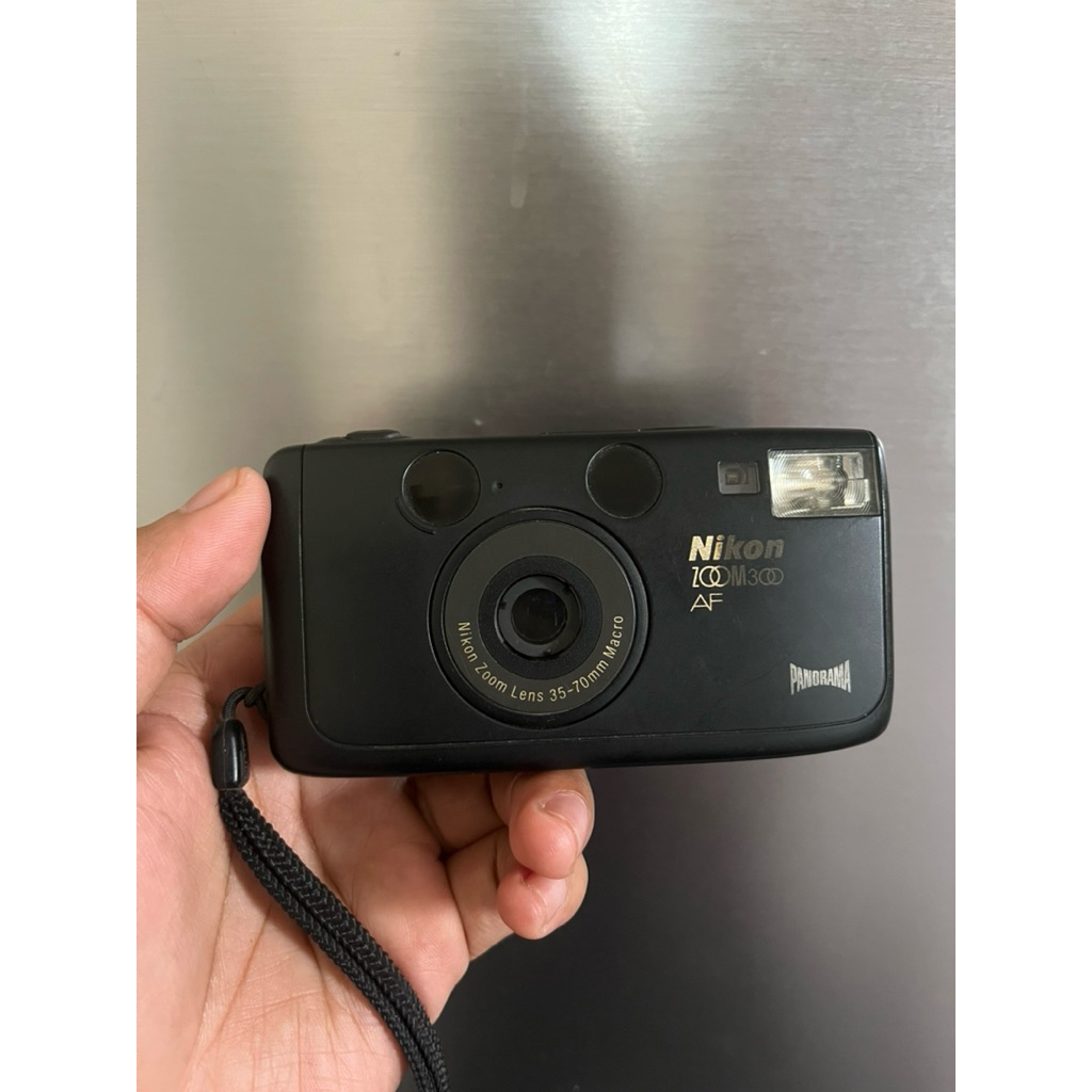 Kamera Analog Nikon Zoom 300 AF
