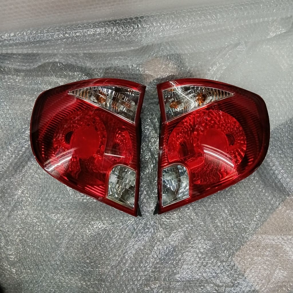 stoplamp lampu belakang hyundai Avega 2006-2008