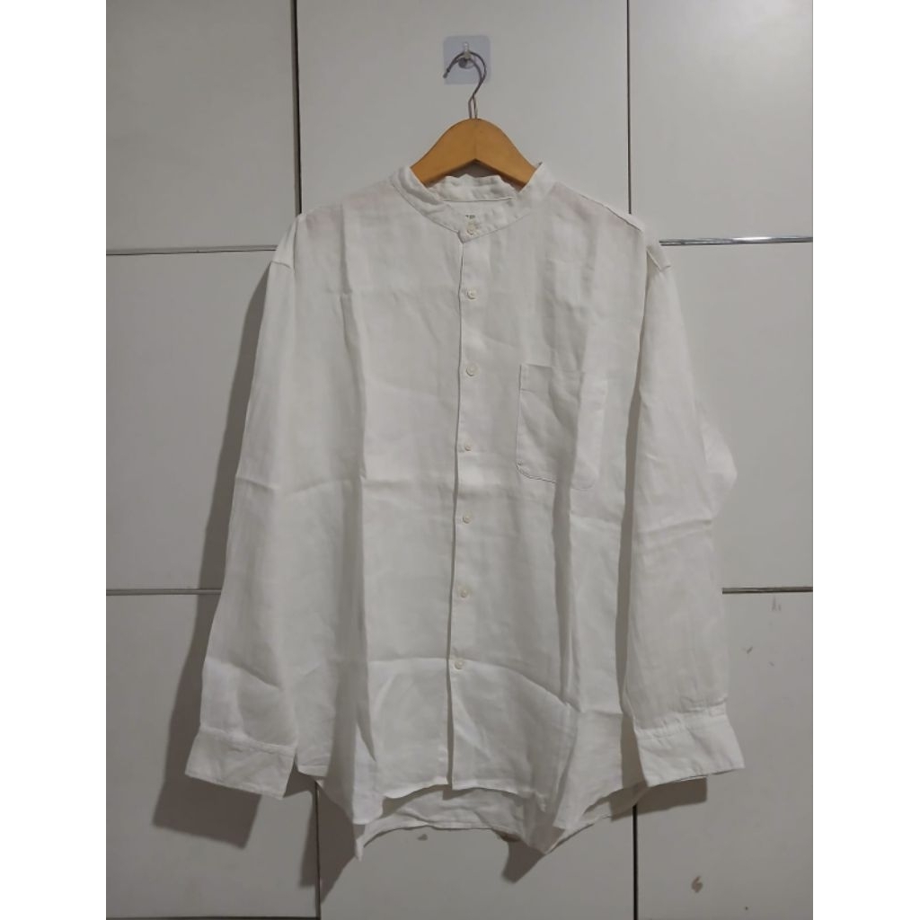 Uniqlo Shanghai Kemeja Pria Kerah Tegak Putih XL