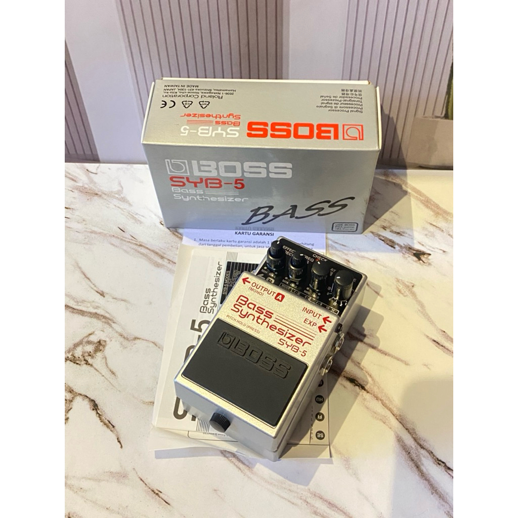 Pedal Efek Bass Synthesizer BOSS SYB-5