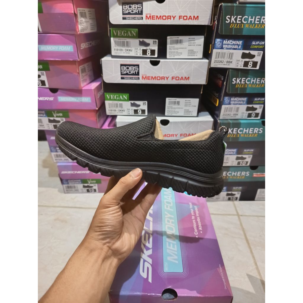 Skechers Slip On wanita original sport station