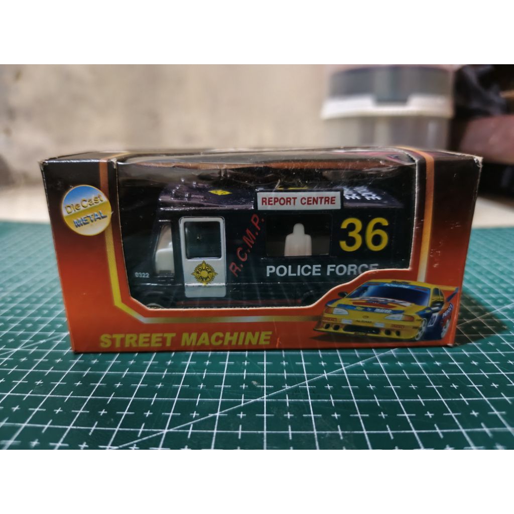 Street Machine diecast Truck Police Force Pro Engine
