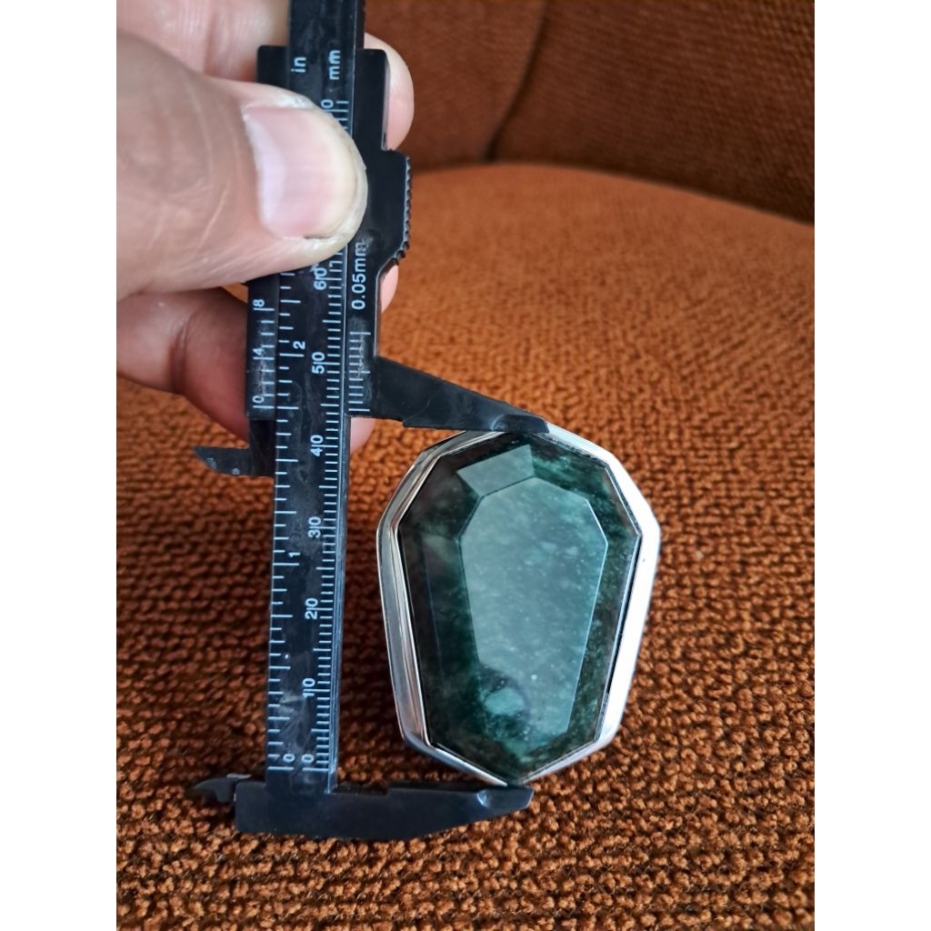 GIOK NABIRE NATURAL JADEITE JADE TYPE A JUMBO SIZE CUTTING