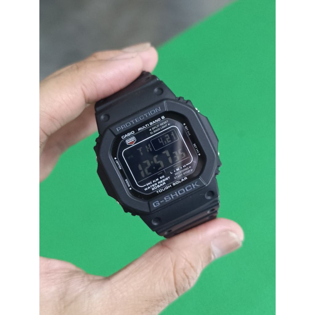 Casio G-Shock GW-M5610 ex display like new