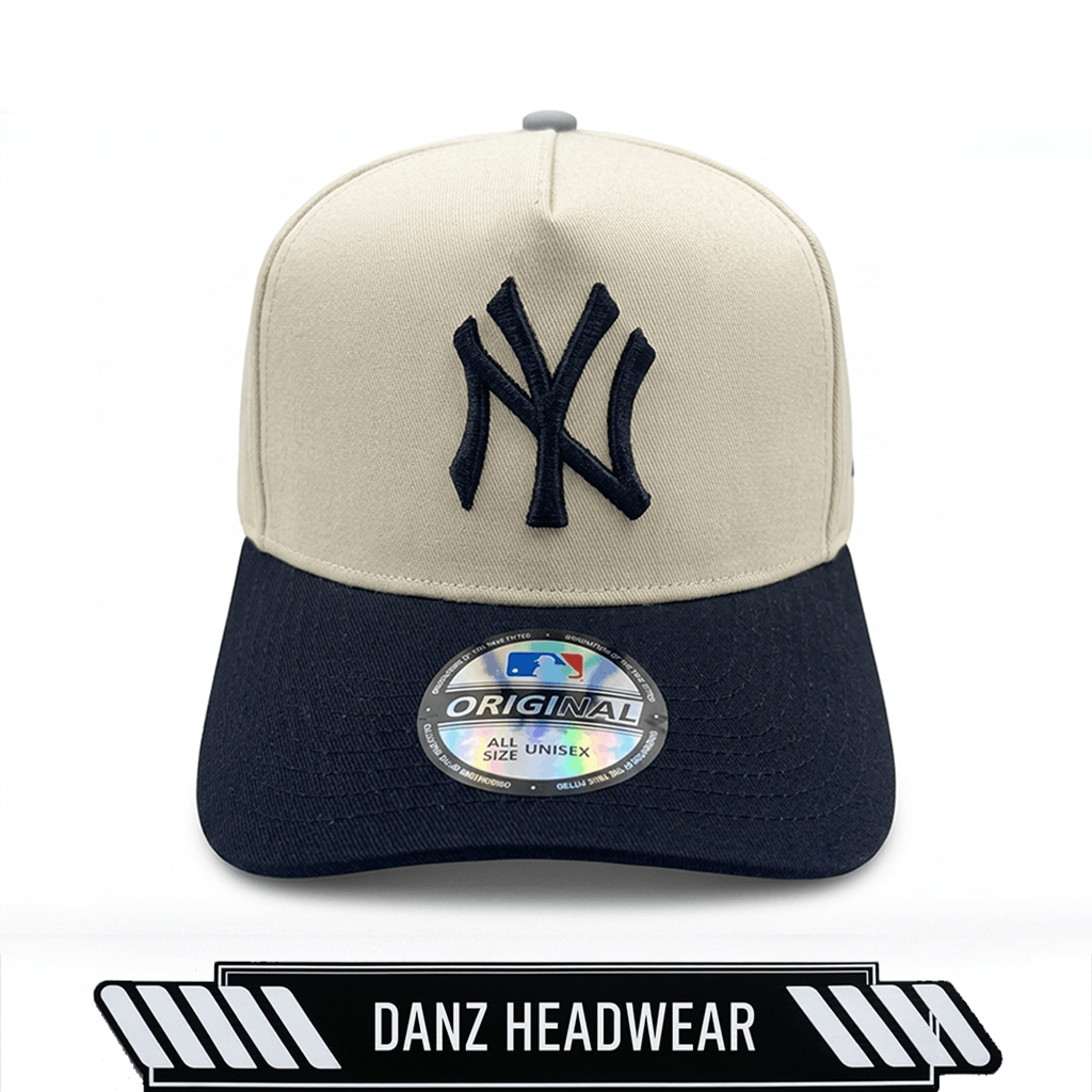 Topi NY Yankees Import Two Tone Cream Black Premium Quality - Baseball Cap Unisex