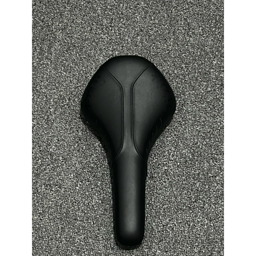 Saddle Fizik Antares R7