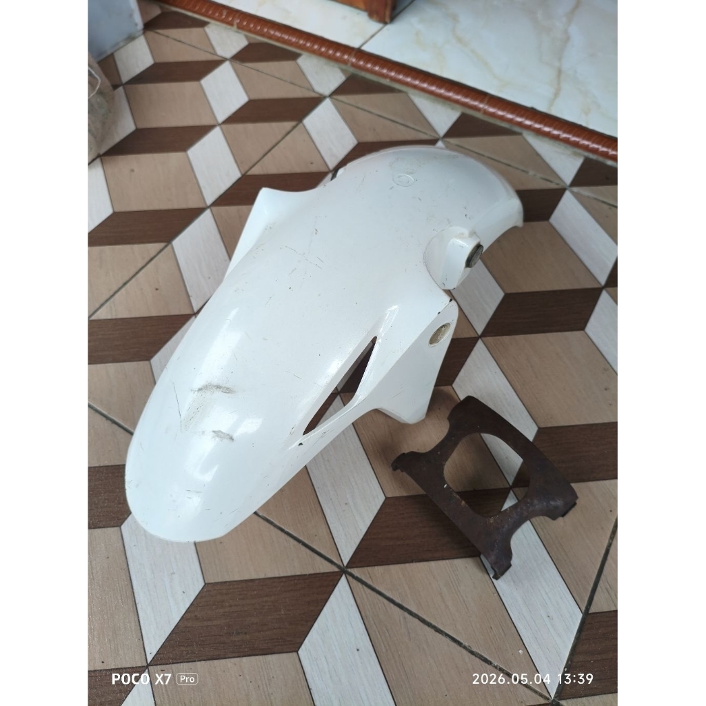 spakbor slebor depan dan besi bracket honda cb 150 150r old original ori second