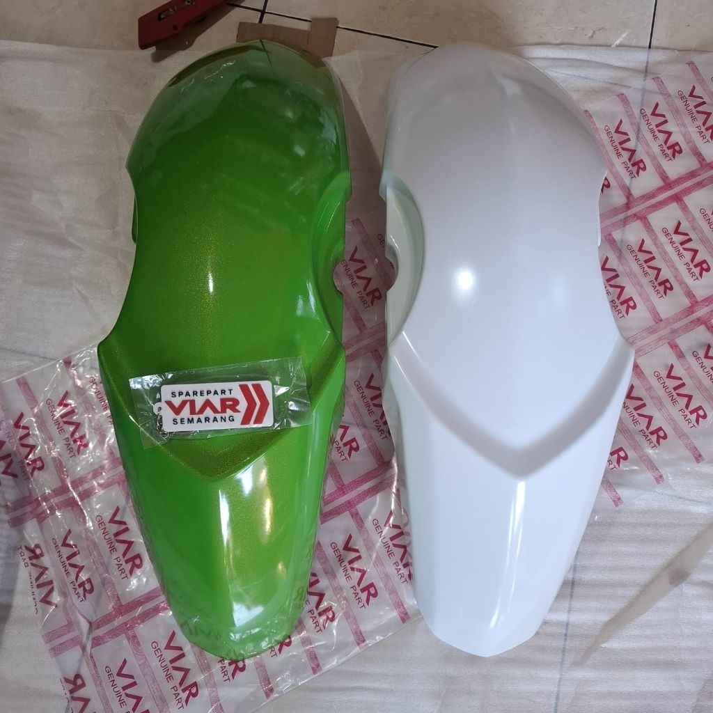 Spakbor depan viar karya 150 200cc roda 3 viar slebor depan hijau putih viar roda 3