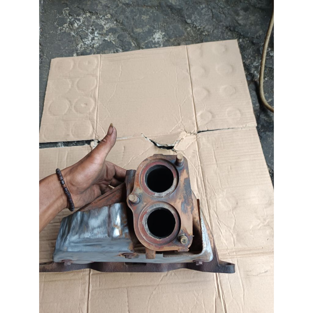 manifold head Toyota twincam 1.6 corolla
