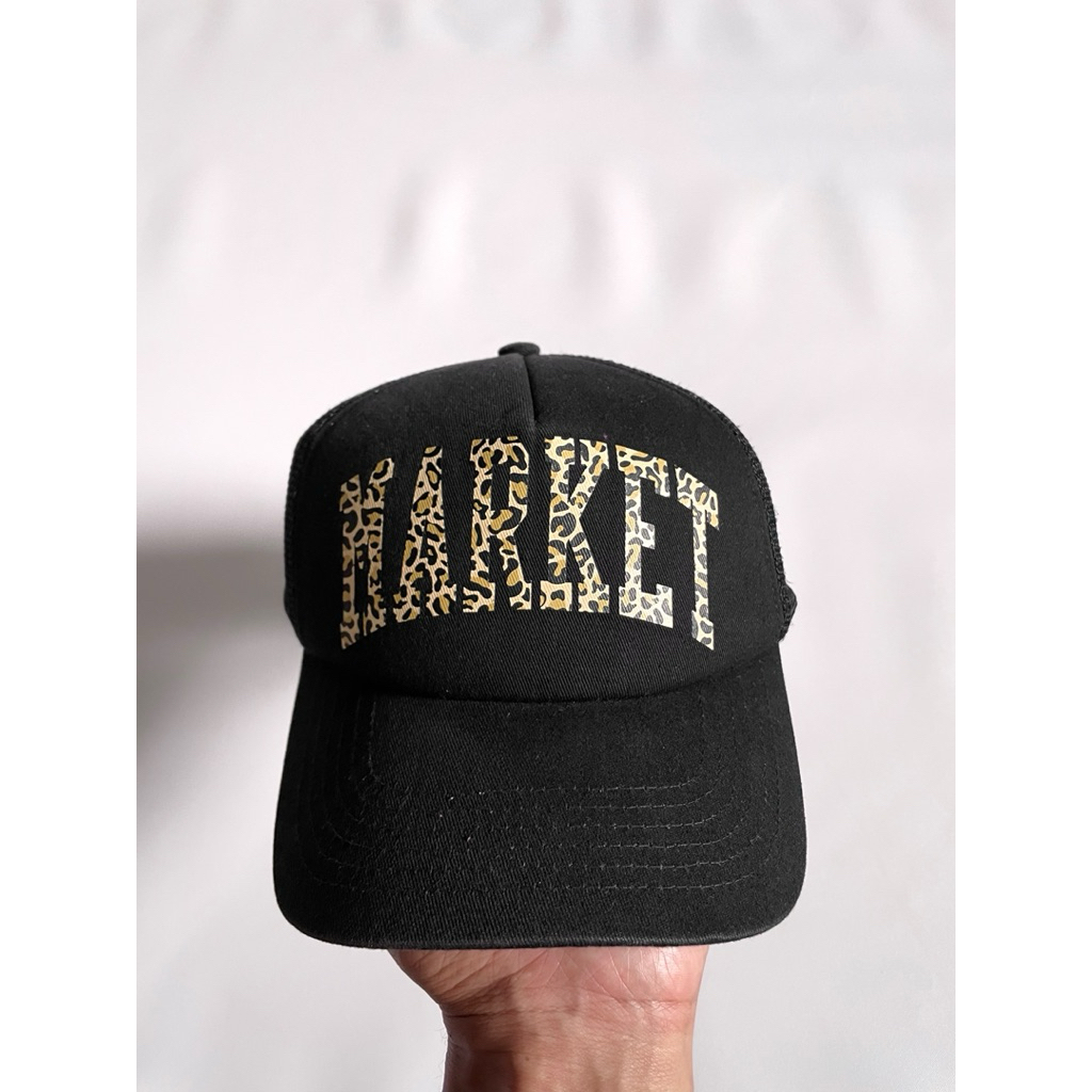 topi trucker chinatown market