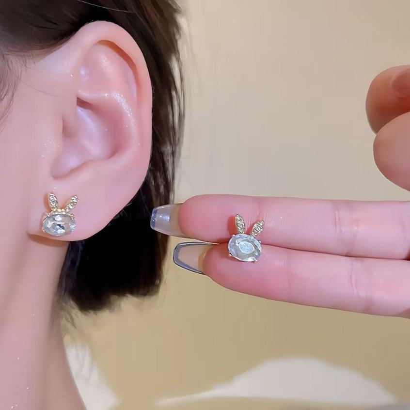 July Perhiasan - Anting Wanita Motif Kelinci Anti Karat COD