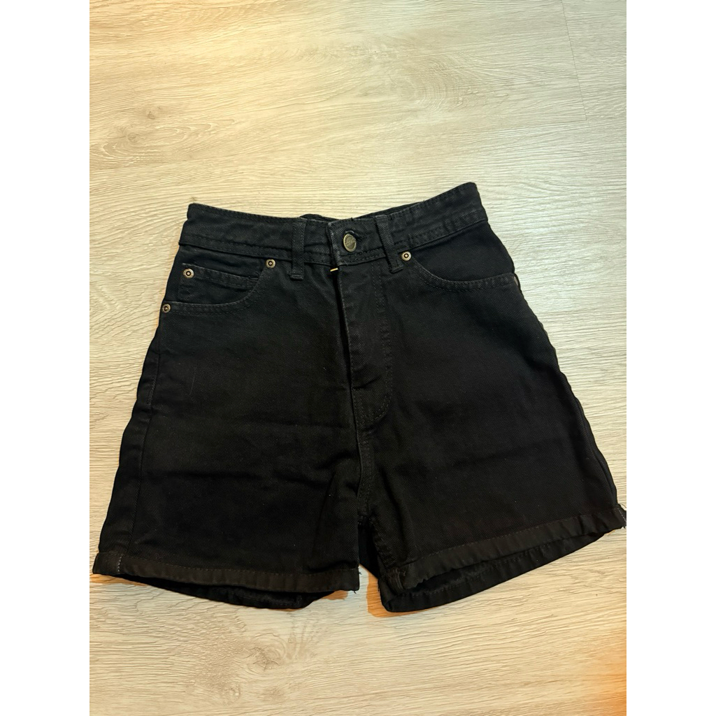 Escrote Celana Jeans