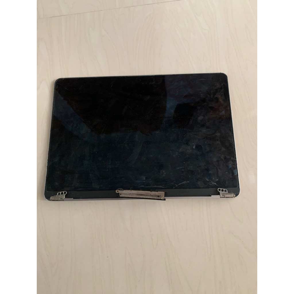 lcd macbook retina 12 inch early 2015 A1534 original - kondisi pecah - rusak - mati