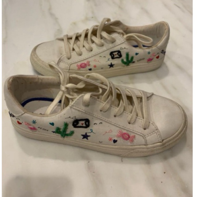 PRELOVED ZARA Sepatu Sneakers Putih Size 37