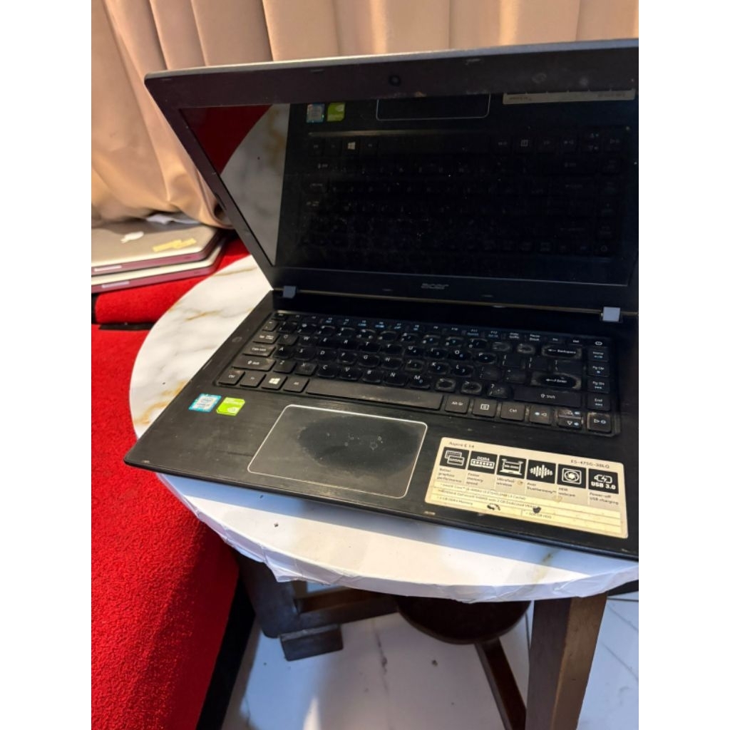 Acer e14 e5 475 core i3 gen 6 kondisi mati