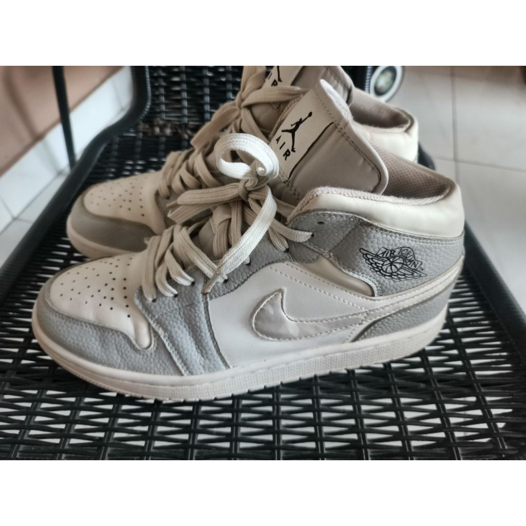 Sepatu Second Air Jordan 1 mid Camo white grey size 44 insol 28.