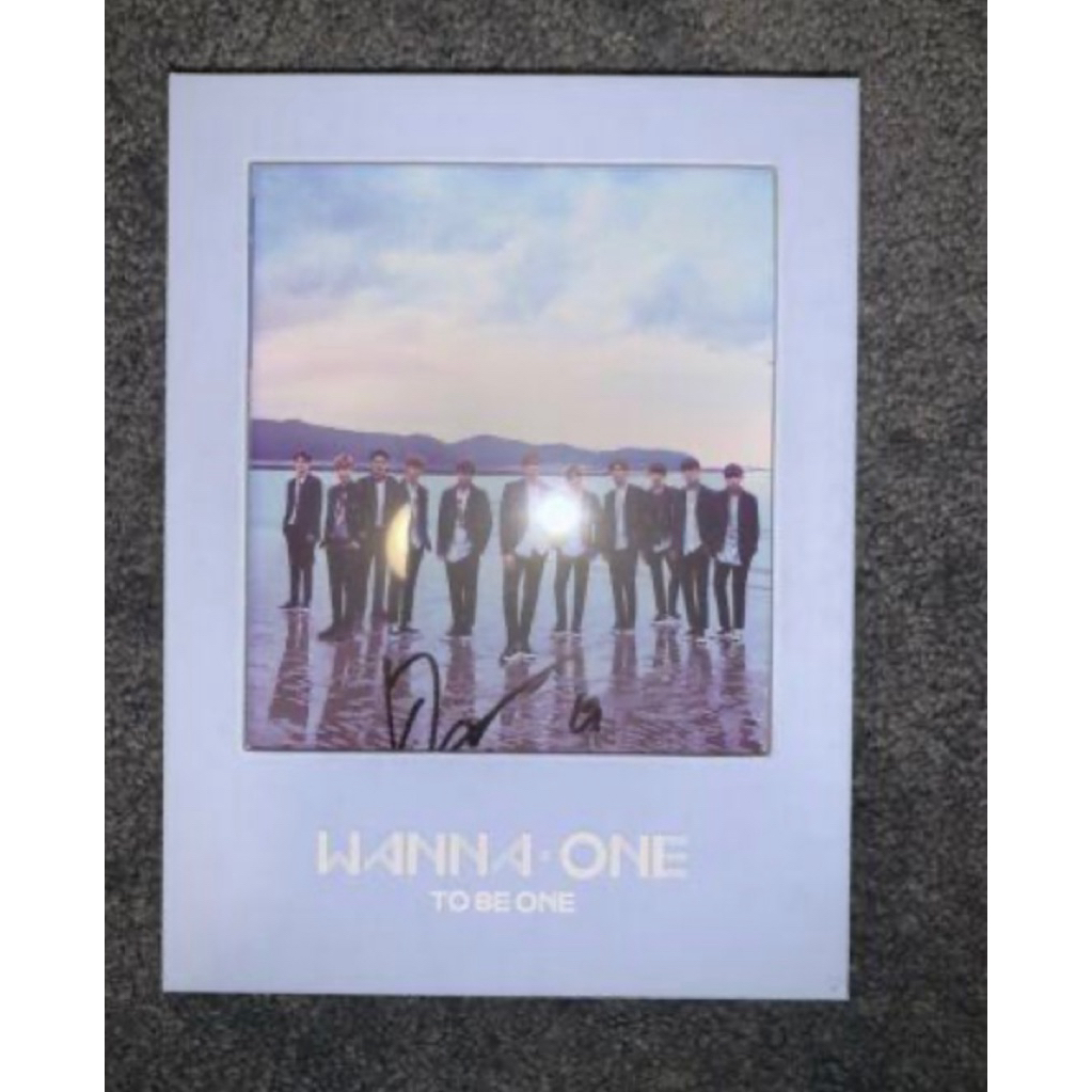 Wanna One Album TBO Signed Daniel