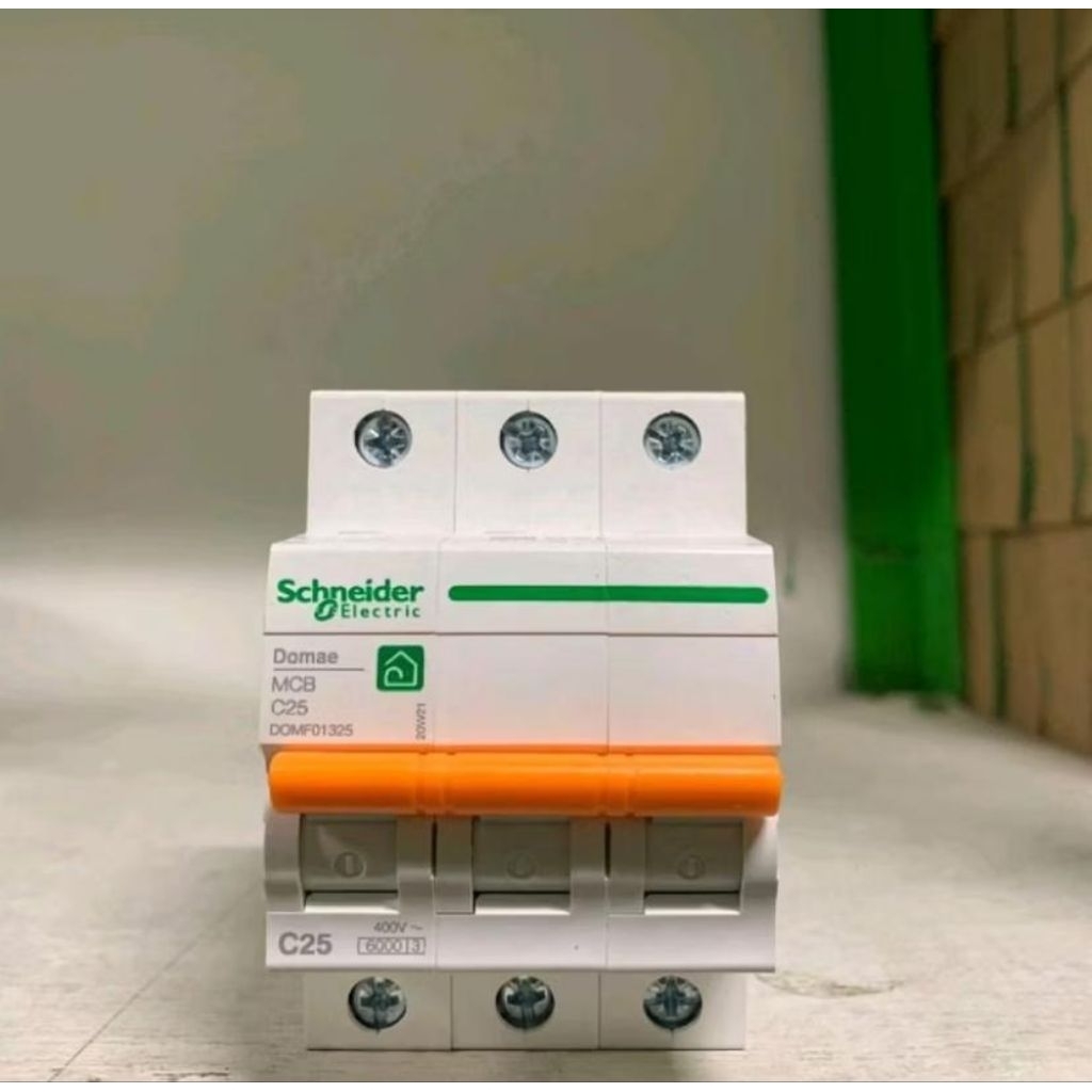 MCB DOMAE 3P 25A ORIGINAL SCHNEIDER