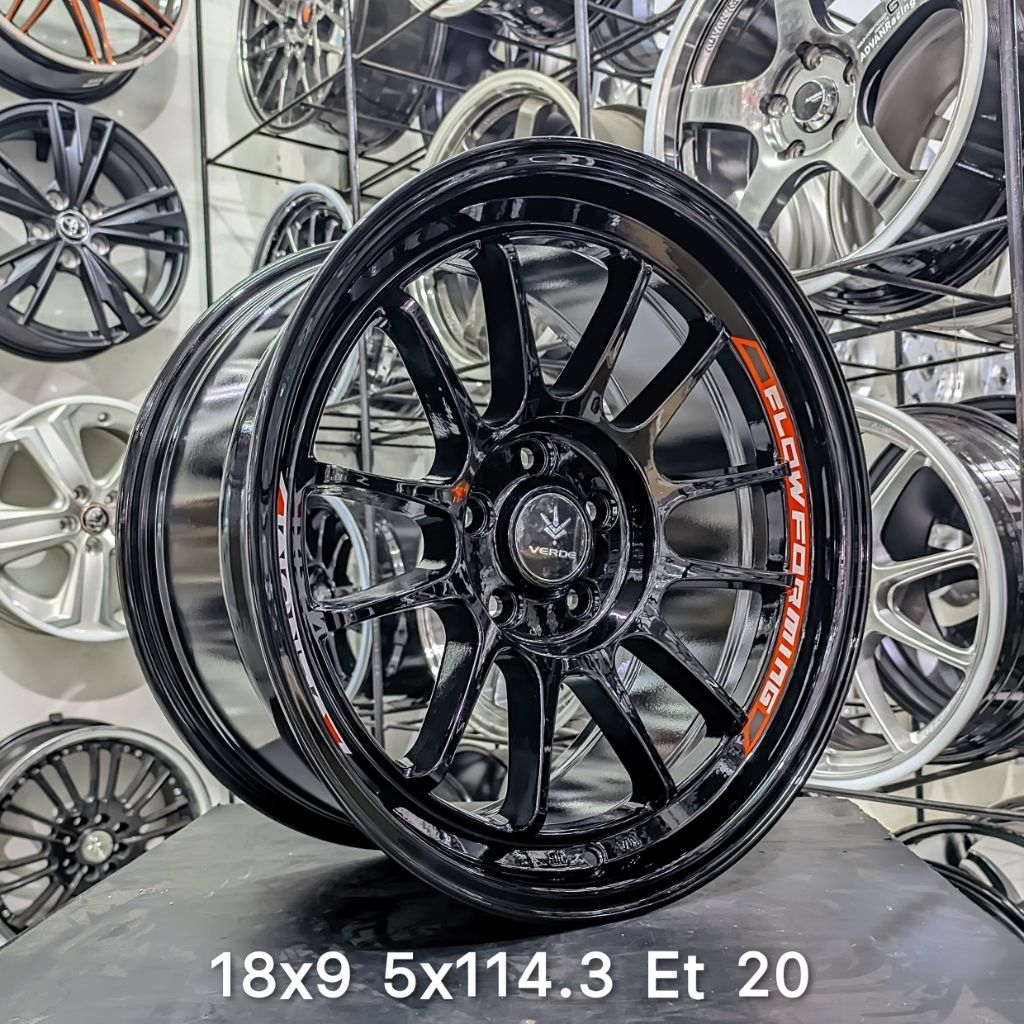 Velg Venom R18 Pcd 5x114.3 Lebar 9 Et 20