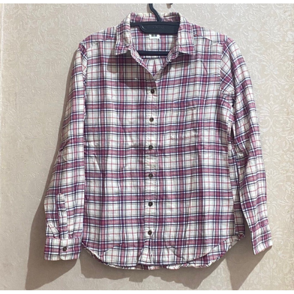 [PRELOVED] Kemeja Uniqlo Flanel Tartan Kotak Kotak