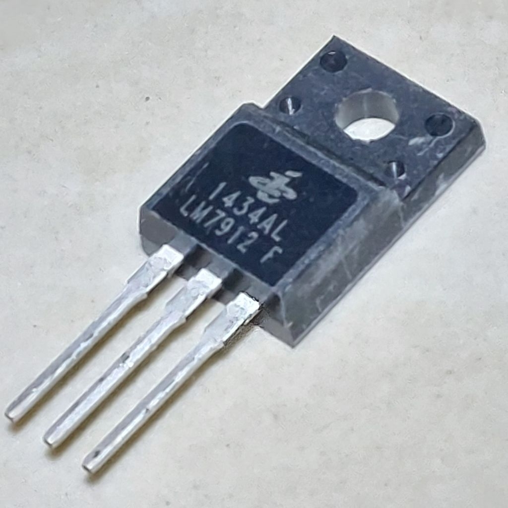5 Buah 5pcs LM7912 To-220f LM 7912 IC Voltage Regulator 1.5A 12V Negative Transistor