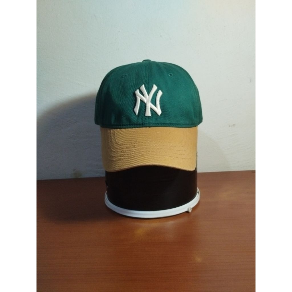 Topi MLB NY Yankees Twotone Built up caps