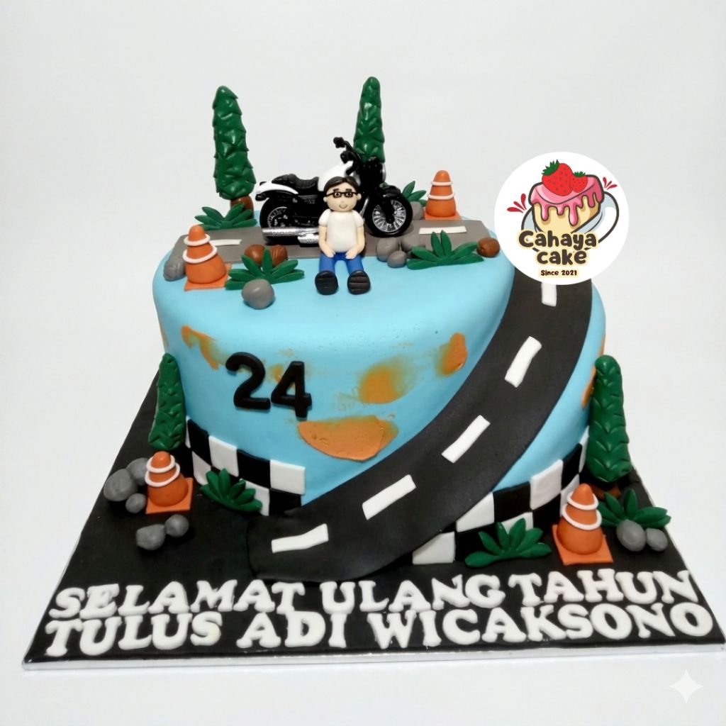 Kue Ulang Tahun Motor / Motorcycle Cake Custom/ Kue Ultah Anak Laki Laki
