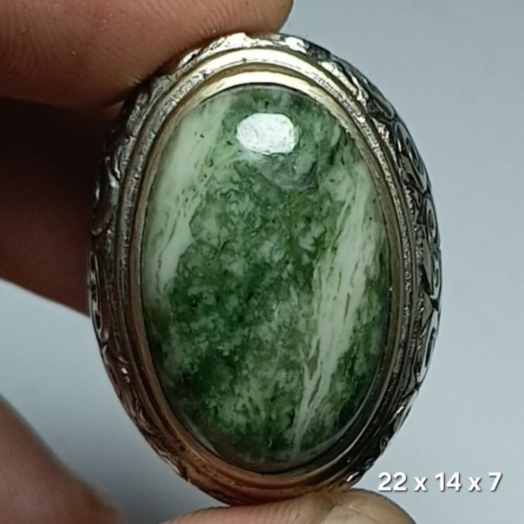 NATURAL JADE GIOK BURMA TYPE GRADE A++