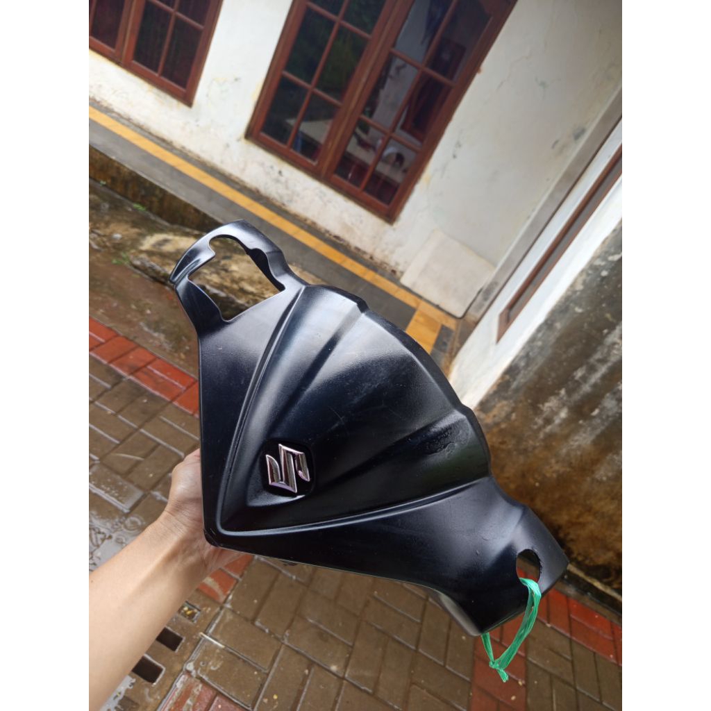 BATOK DEPAN SUZUKI SKYDRIVE HITAM ORIGINAL
