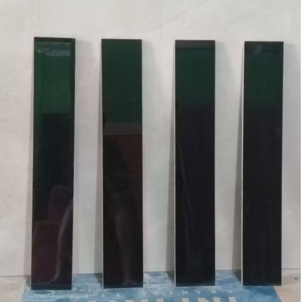 List plint hitam glossy 10x60