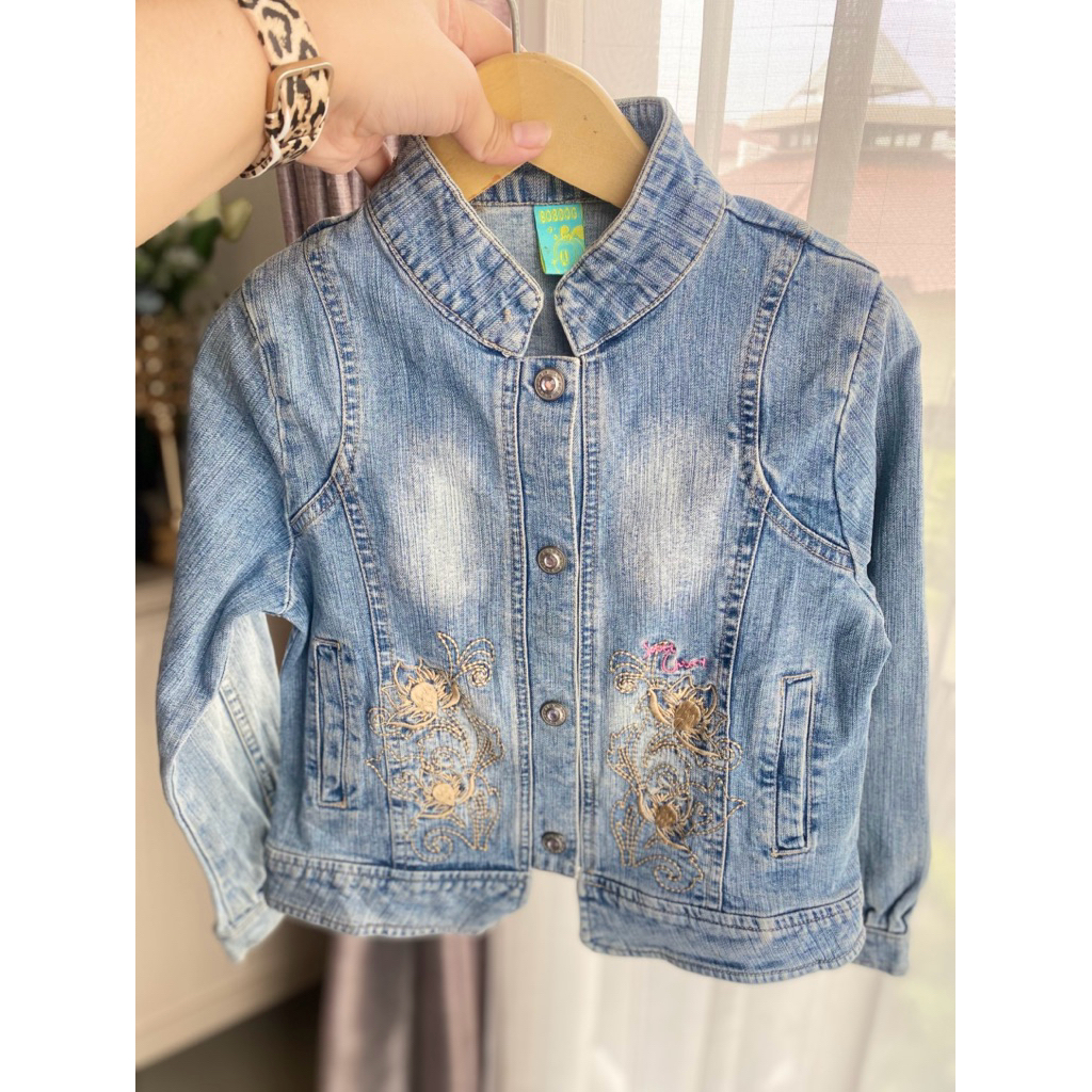 jaket denim anak perempuan keren.jaket denim anak perempuan cantik. jaket jeans anak perempuan