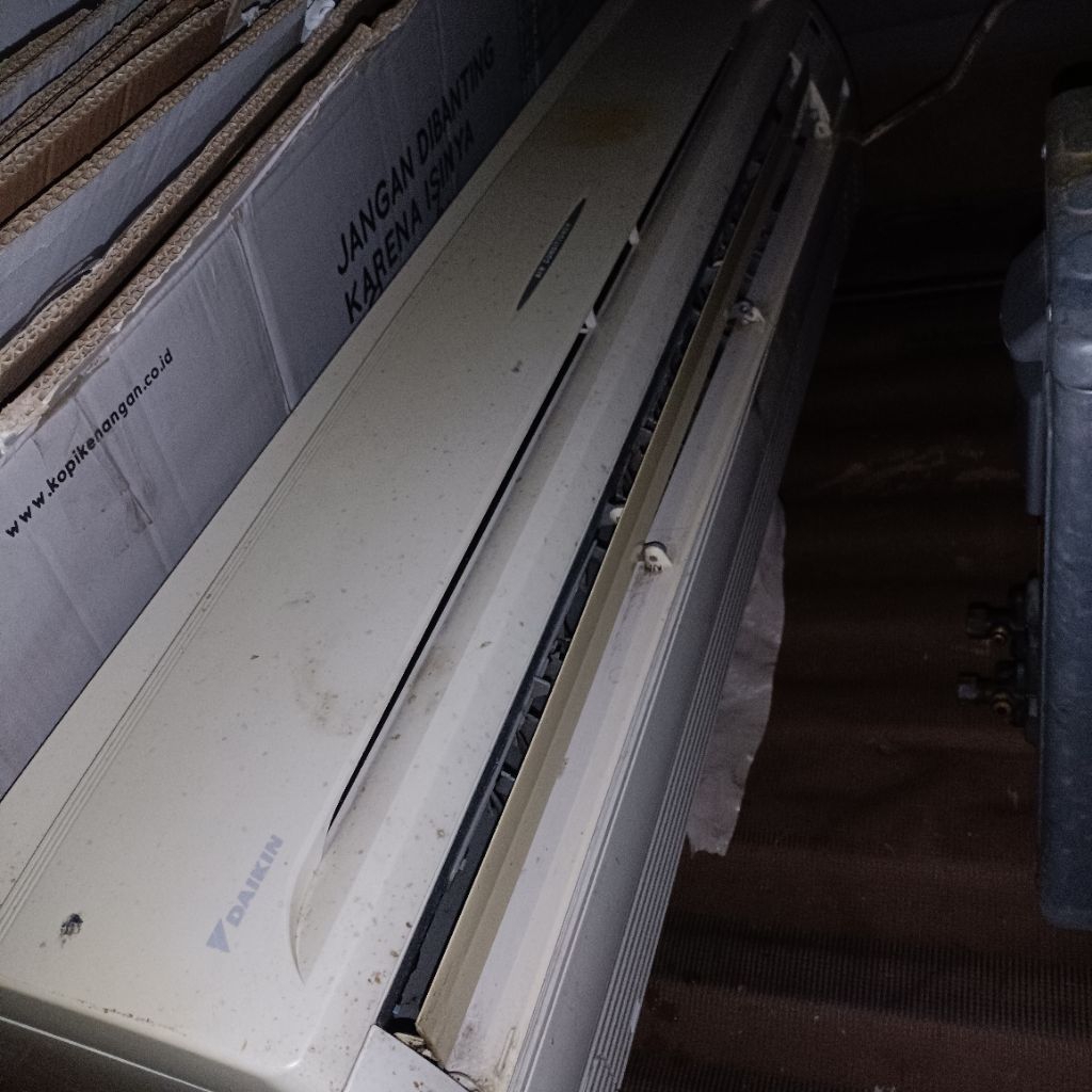 AC Daikin 2 PK Indoor Saja