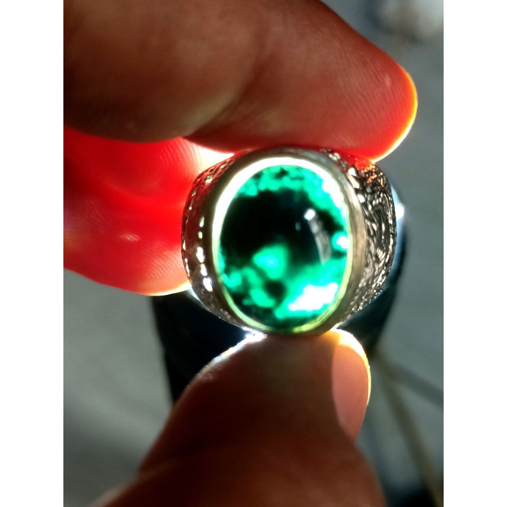 Batu Bacan Coklat Plong