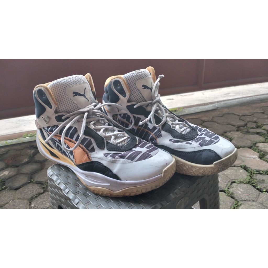 Preloved PUMA Playmaker Pro Mild ori