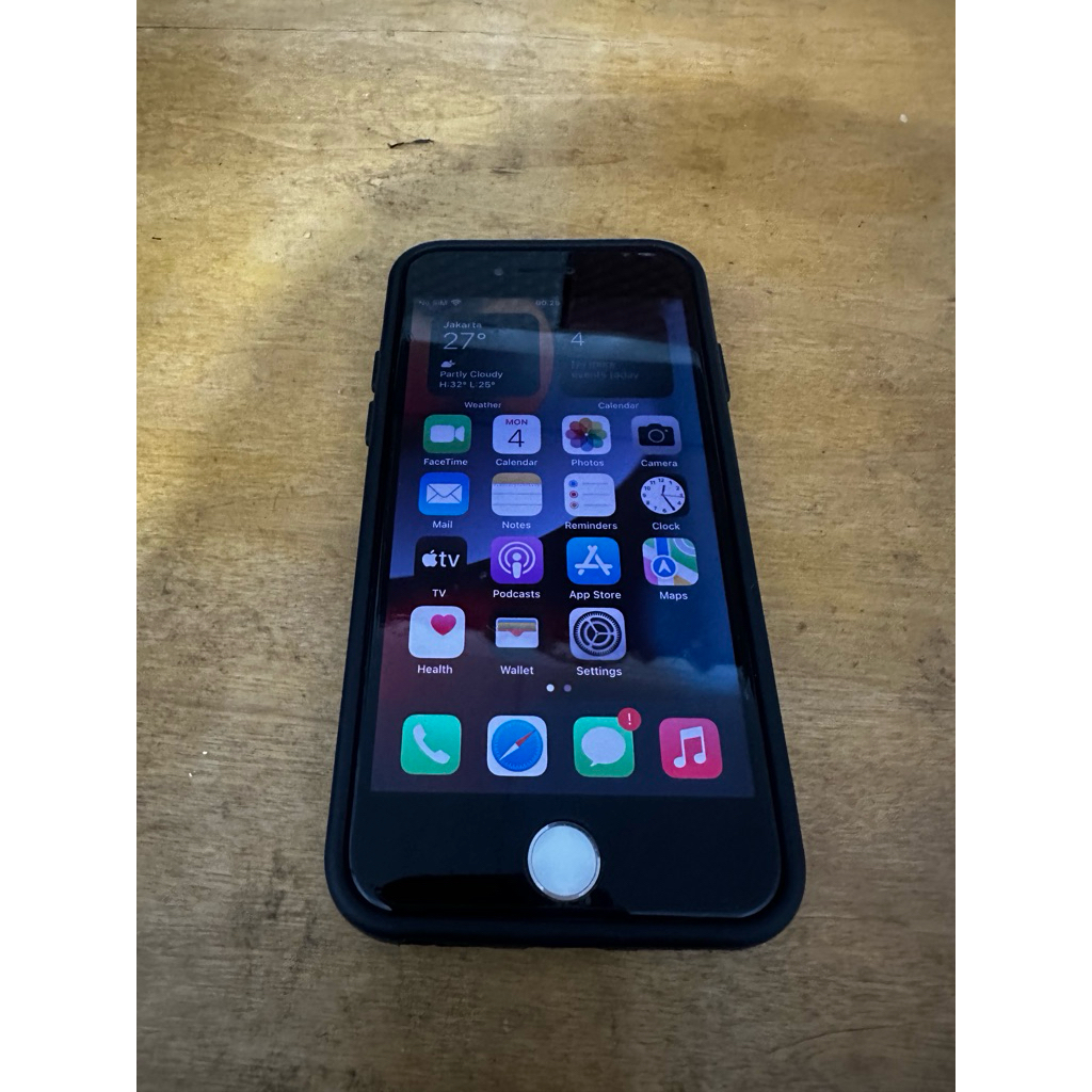 iPhone 7 Black 128Gb Batangan