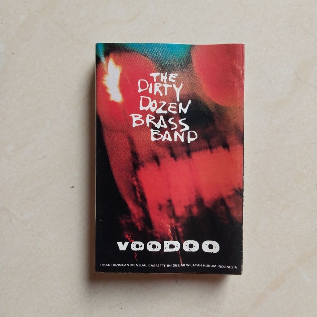 KASET THE DIRTY DOZEN BRASS BAND ALBUM VOODOO