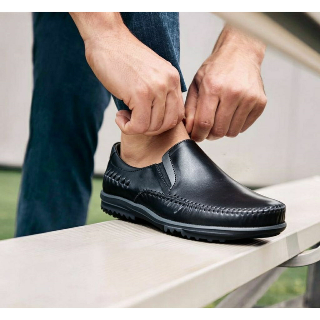 sepatu moccasin kulit pria