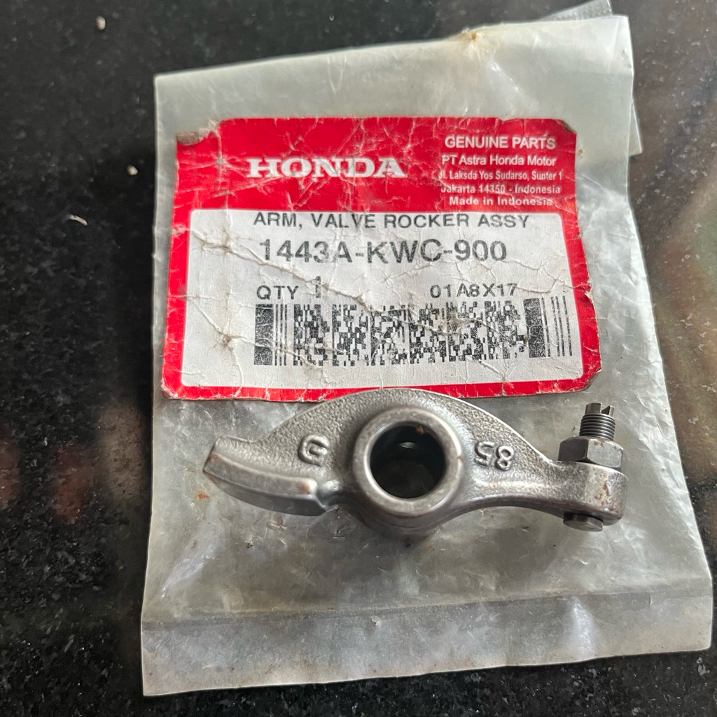 pelatuk klep roceker Arm Honda sonic cs1 original Nos 1443A-KWC-900