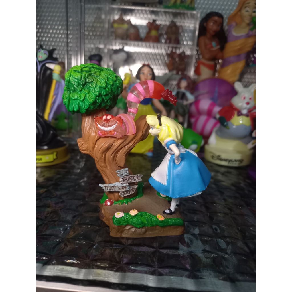 figure alice in wonderland
