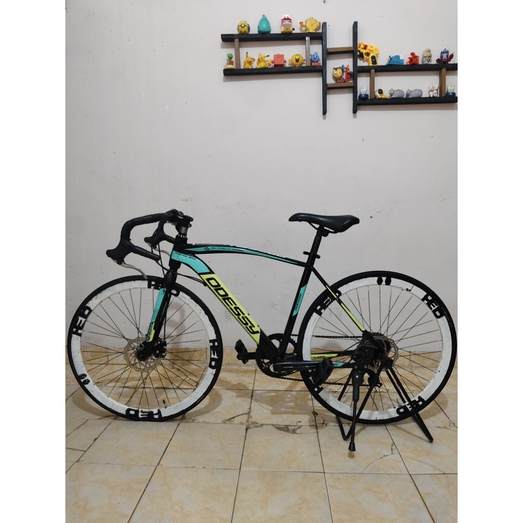 Roadbike Odessy 700c Ringan GS Shimano Tourney