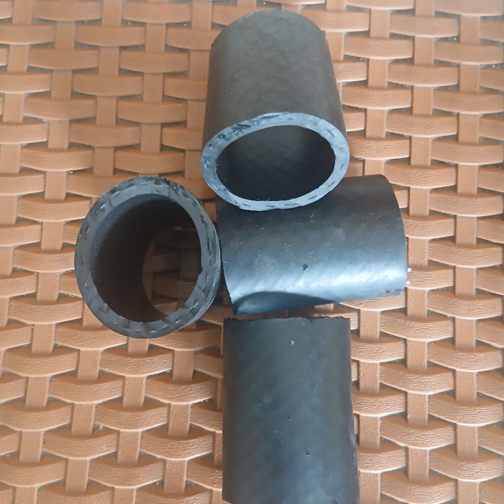 KARET SAMBUNGAN PE.28 BAHAN SELANG RADIATOR MOBIL