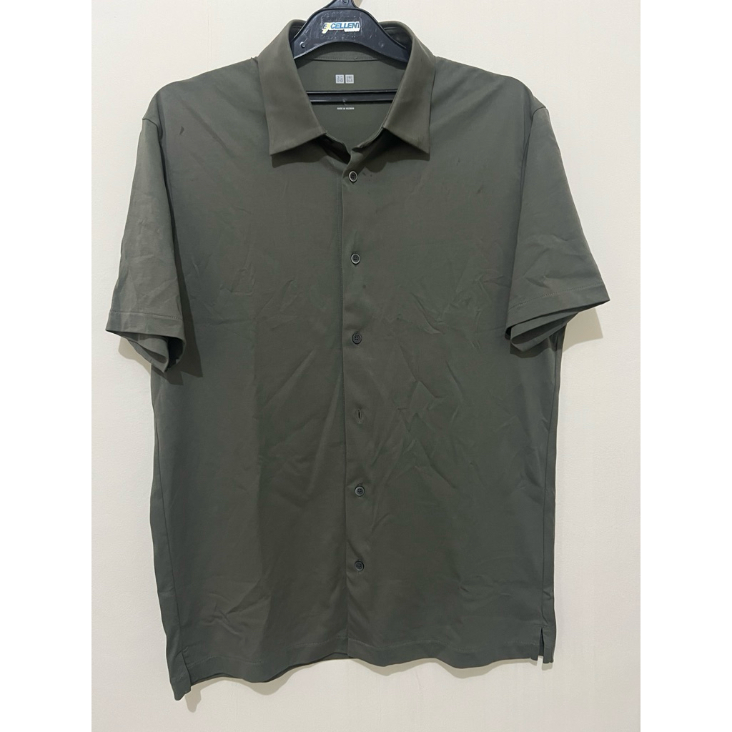 Uniqlo AIRism Polo Shirt