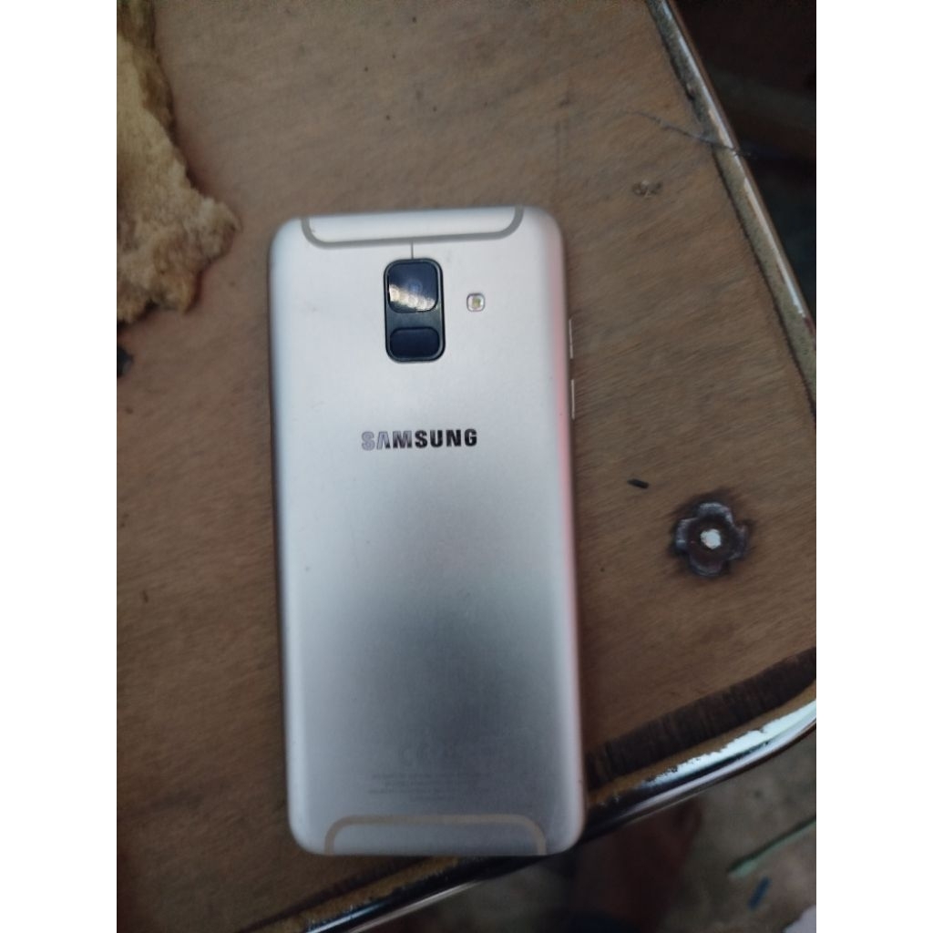 samsung a6 minus lcd testet