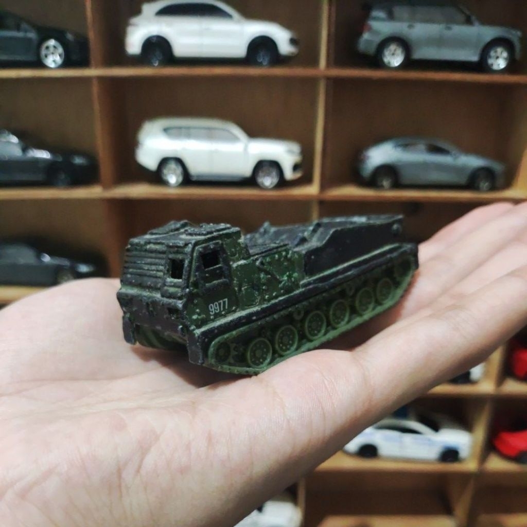 diecast street machine kendaraan militer mlrs m270 junk loose