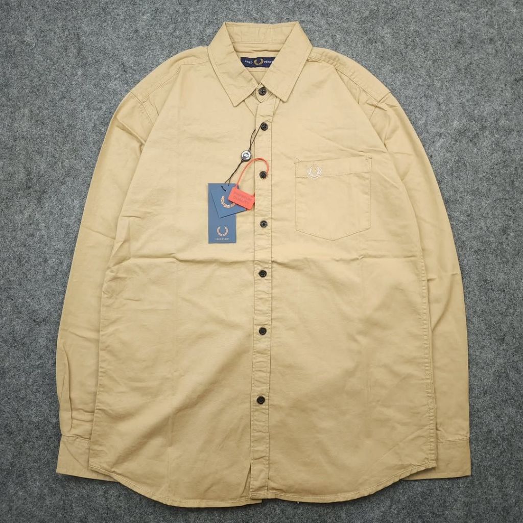 Kemeja Kantor Lengan Panjang Pria Cream Fred Perry FPC0029