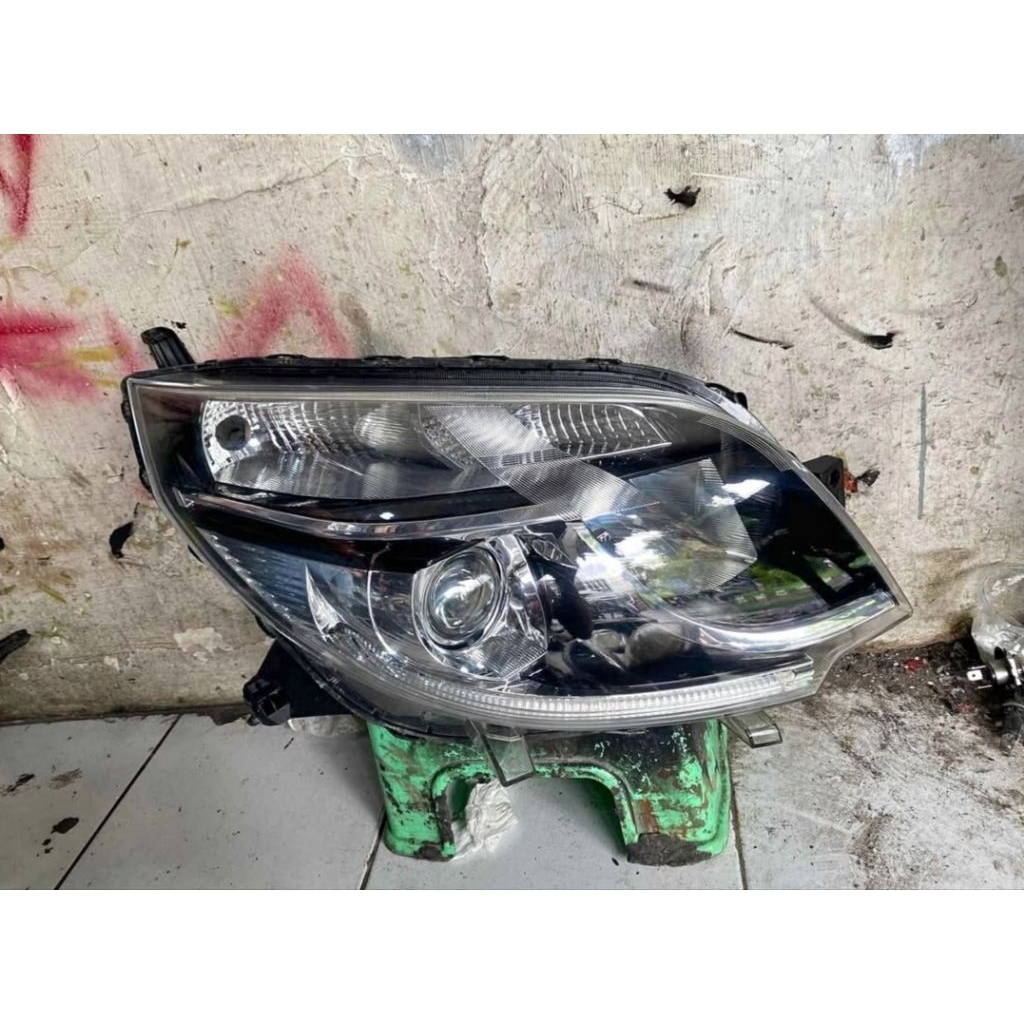 Headlamp Lampu Depan Toyota Rush Daihatsu Terios 2015 2016 LED Facelift Original