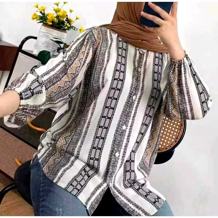 KEMEJA WANITA TERBARU BAHAN RAYON/ATASAN WANITA SUPER ADEM/ATASAN MOTIF WANITA TERKINI/BLOUSE SELEBG