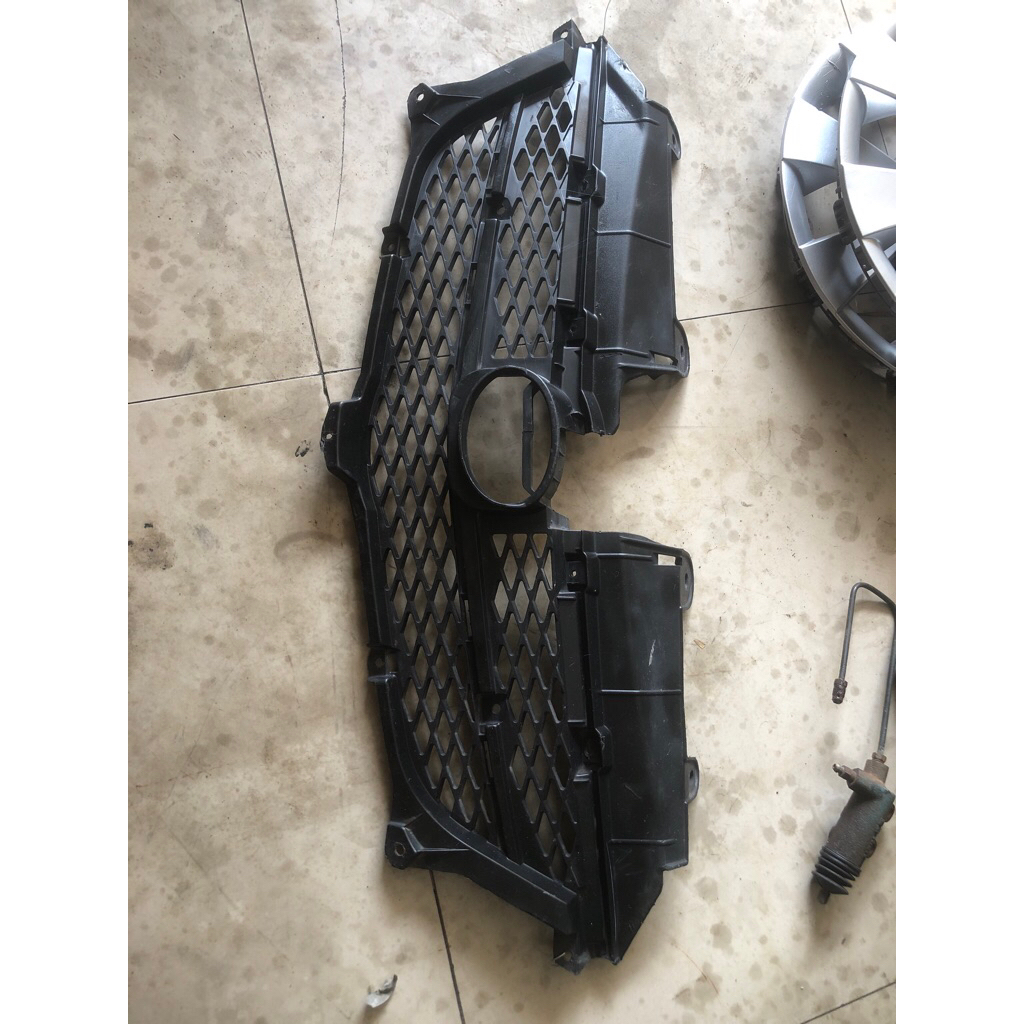 base grill avanza xenia lama vvti