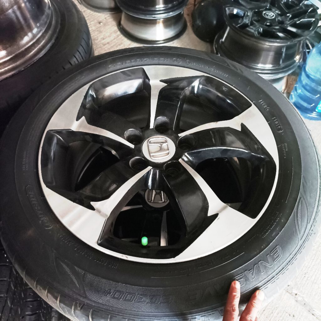velg hrv r17 pcd 5x114
