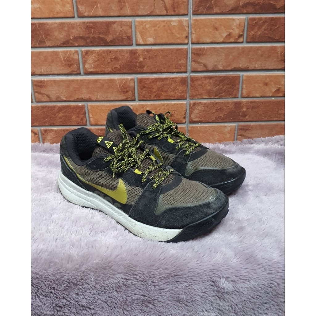 Sepatu Nike ACG Size 42 Second Ori UPC tembus